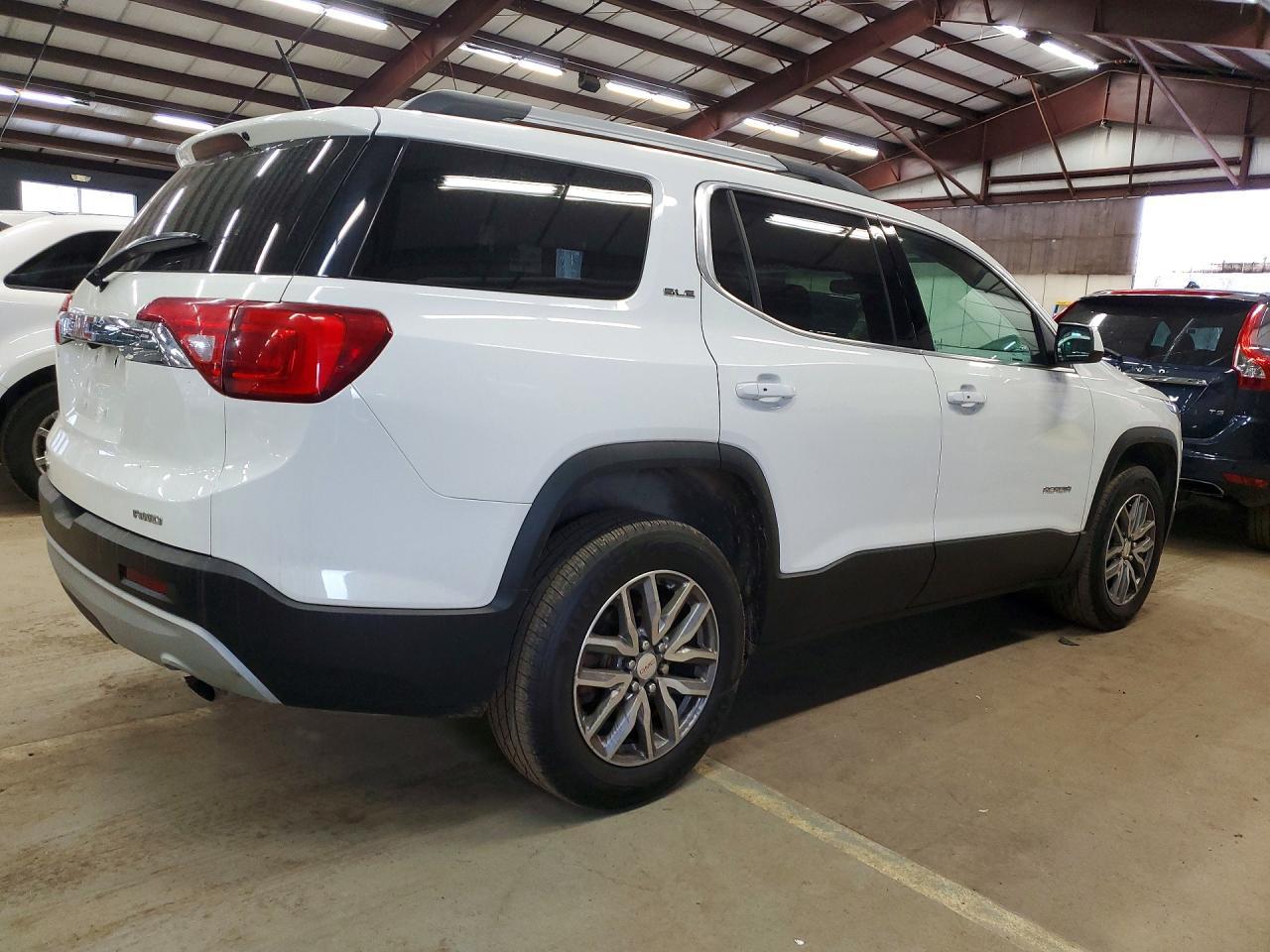 2017 GMC Acadia Sle - Image 3