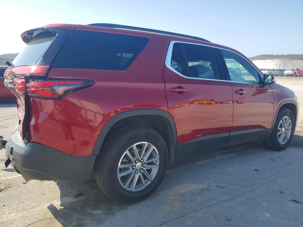 2023 Chevrolet Traverse Lt - Фото 3