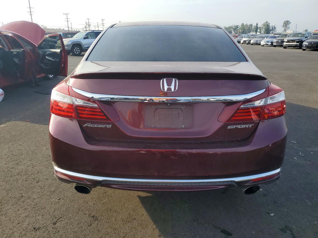 2016 Honda Accord - Image 6
