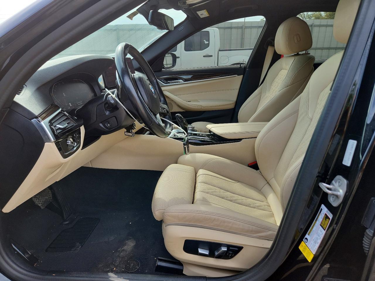 2021 BMW 530 I - Фото 6
