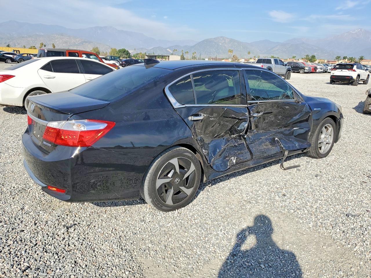 2014 Honda Accord Plug-In Hybrid - Фото 3