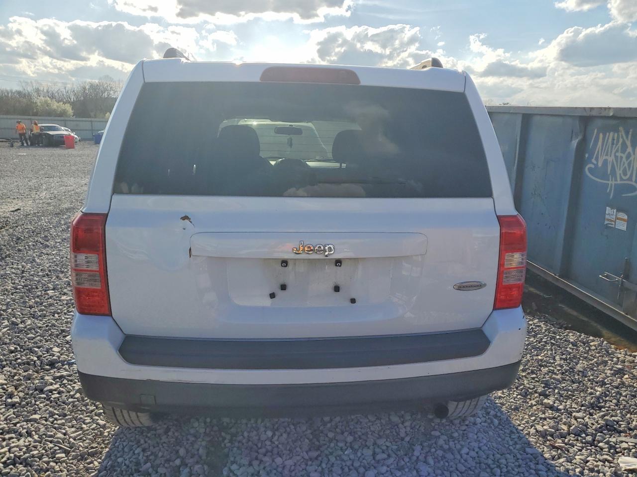 2015 Jeep Patriot Latitude - Фото 6