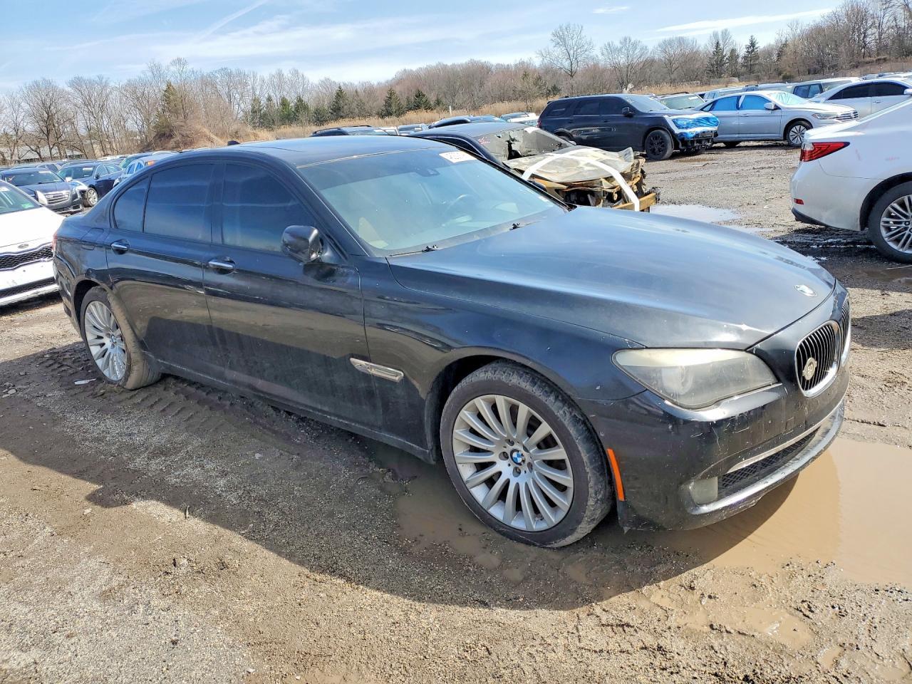 2012 BMW 750 Xi - Фото 4