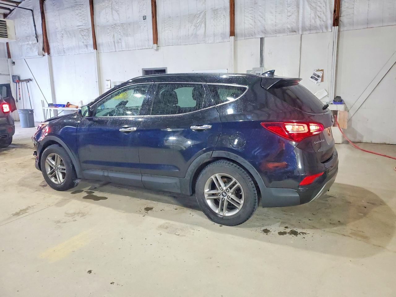 2017 Hyundai Santa Fe Sport 2.4L - Фото 2