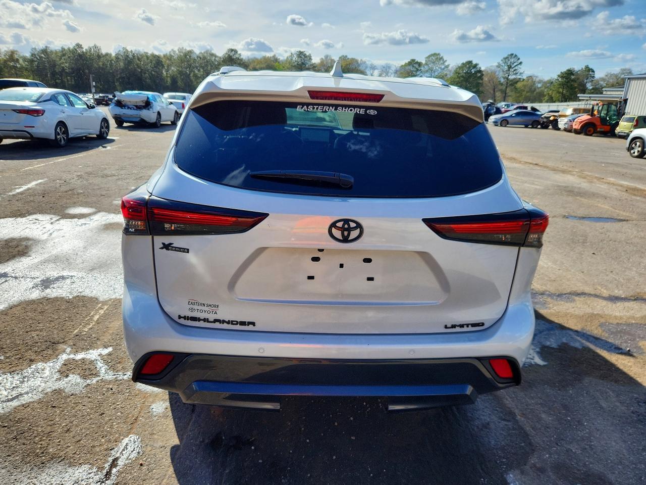 2025 Toyota Highlander Limited - Фото 6