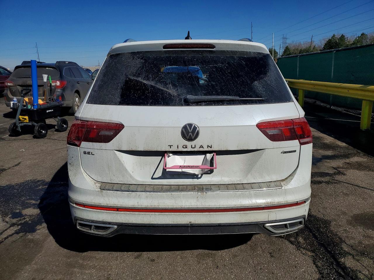 2022 Volkswagen Tiguan Sel R-Line - Image 6