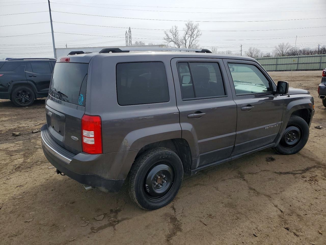 2016 Jeep Patriot Latitude - Фото 3