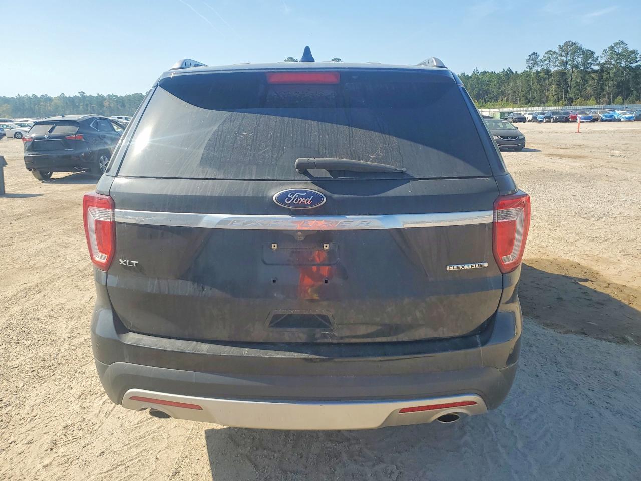 2016 Ford Explorer Xlt - Image 6