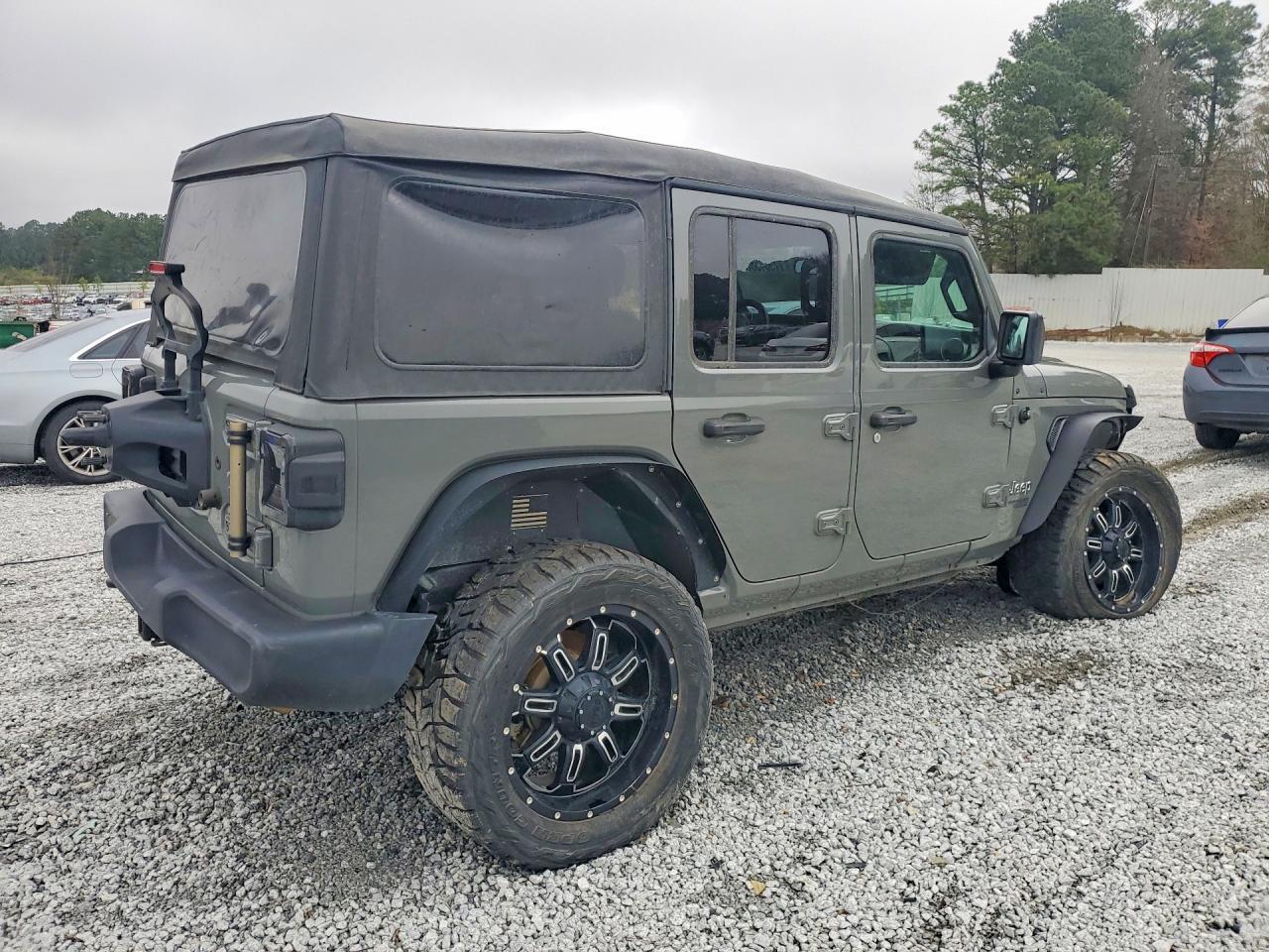 2018 Jeep Wrangler Unlimited S - Image 3