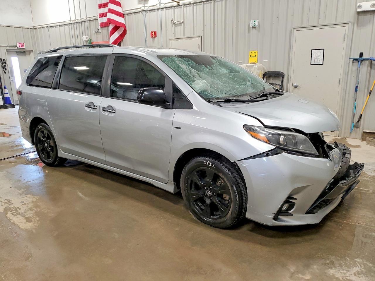 2020 Toyota Sienna Se 7-Passenger - Image 4