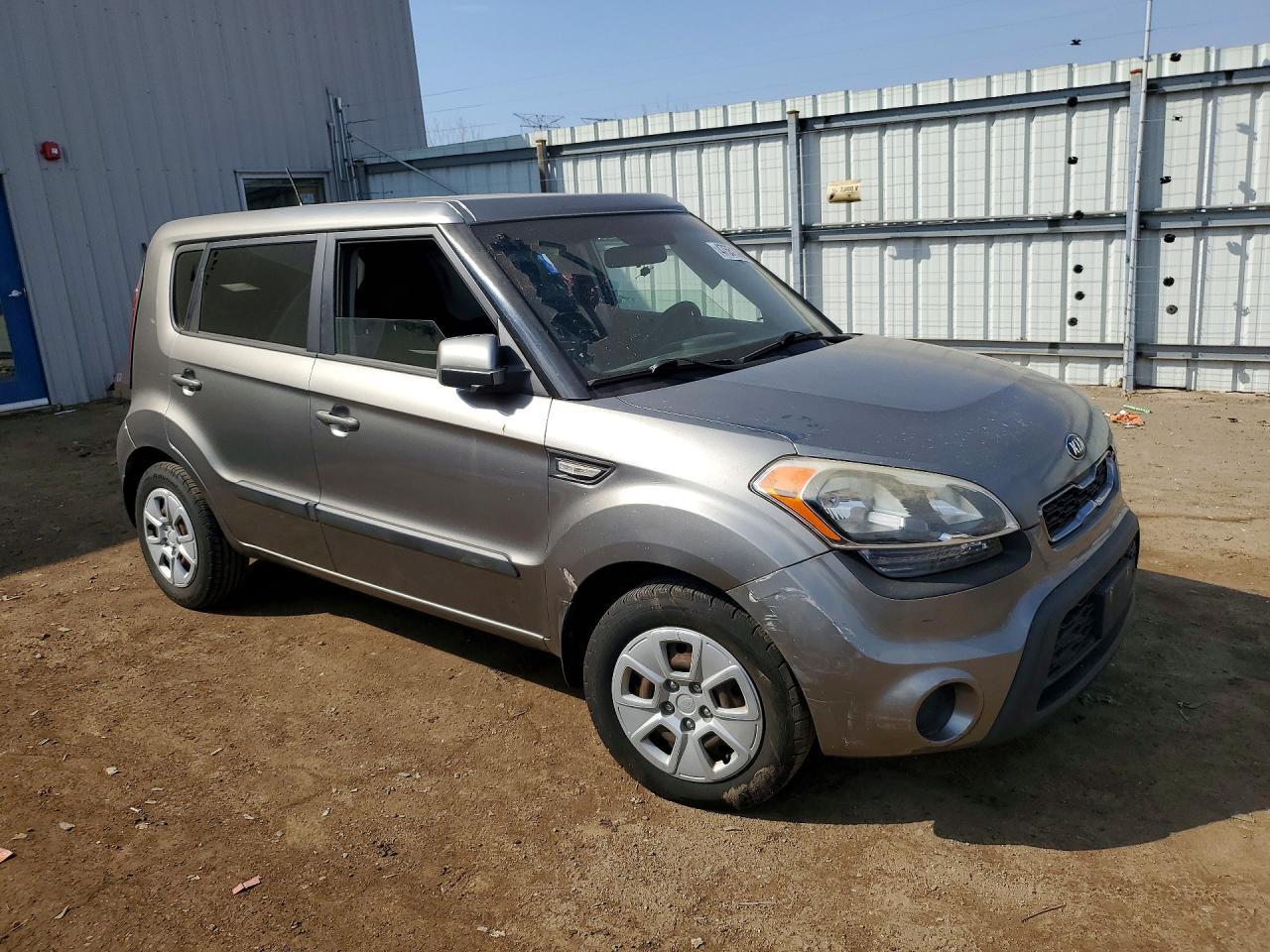 2013 Kia Soul Base - Image 4