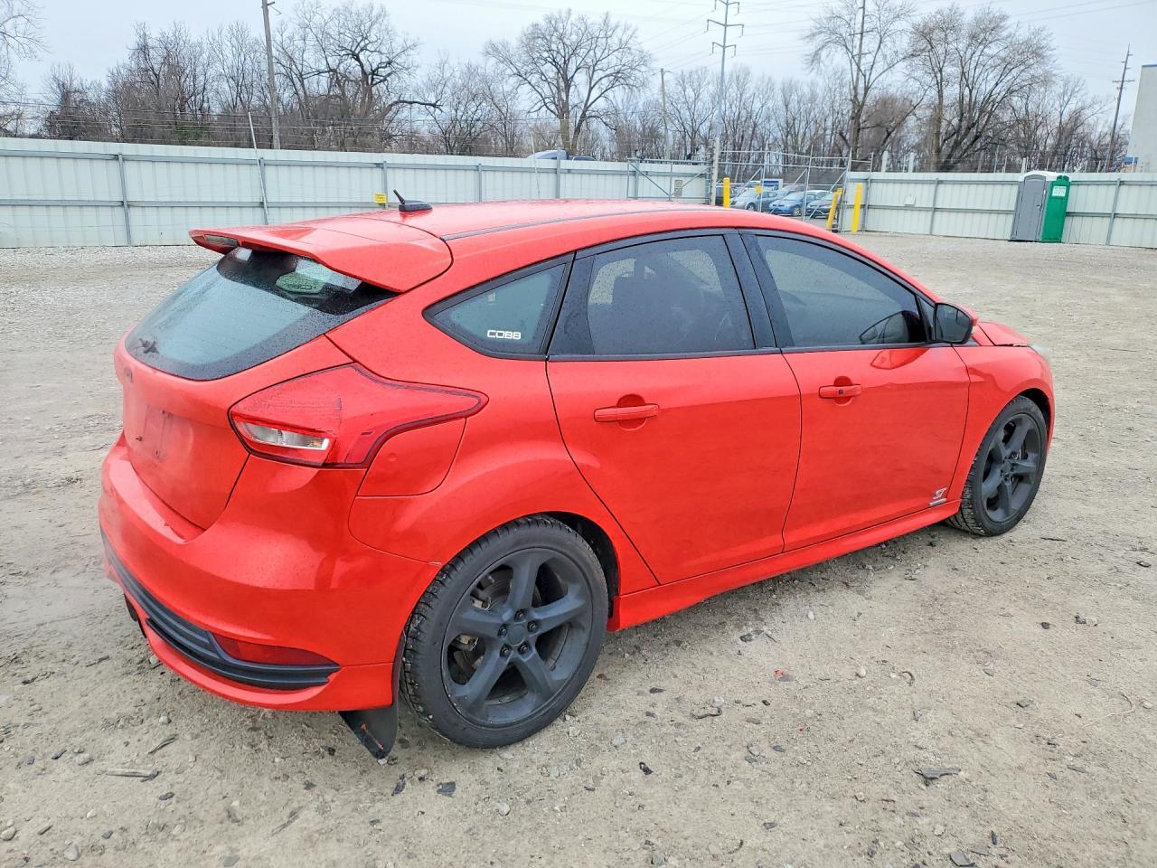 2016 Ford Focus St - Фото 3