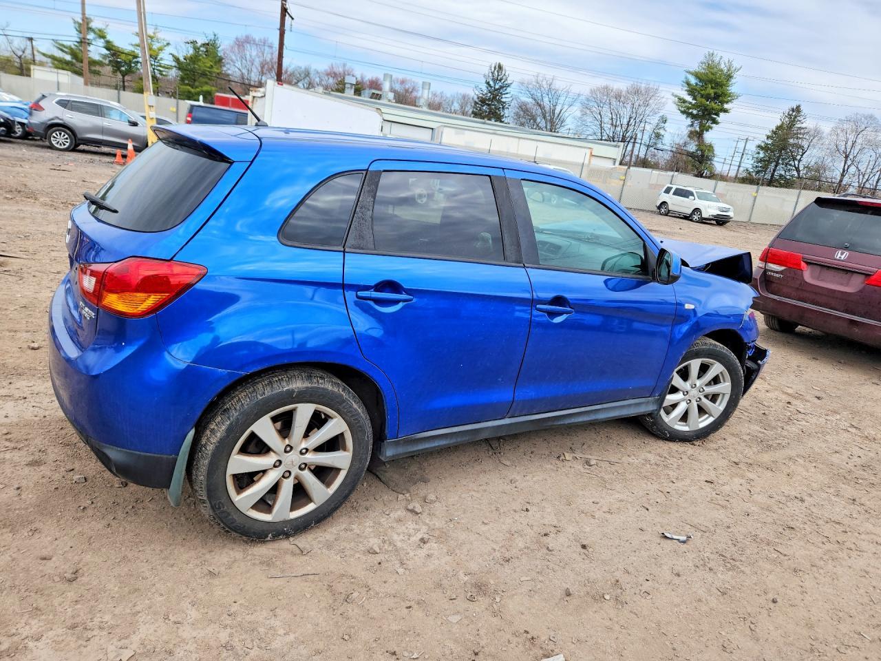 2015 Mitsubishi Outlander Sport Es - Image 3