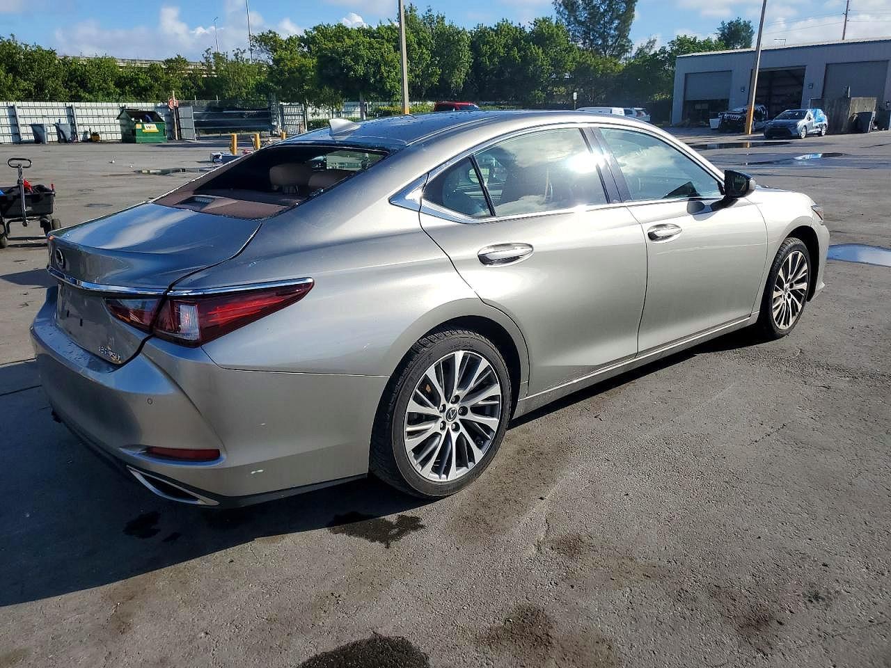 2019 Lexus Es 350 Base - Фото 3