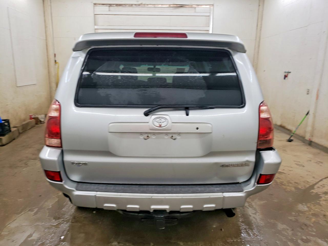 2004 Toyota 4Runner Sr5 - Image 6