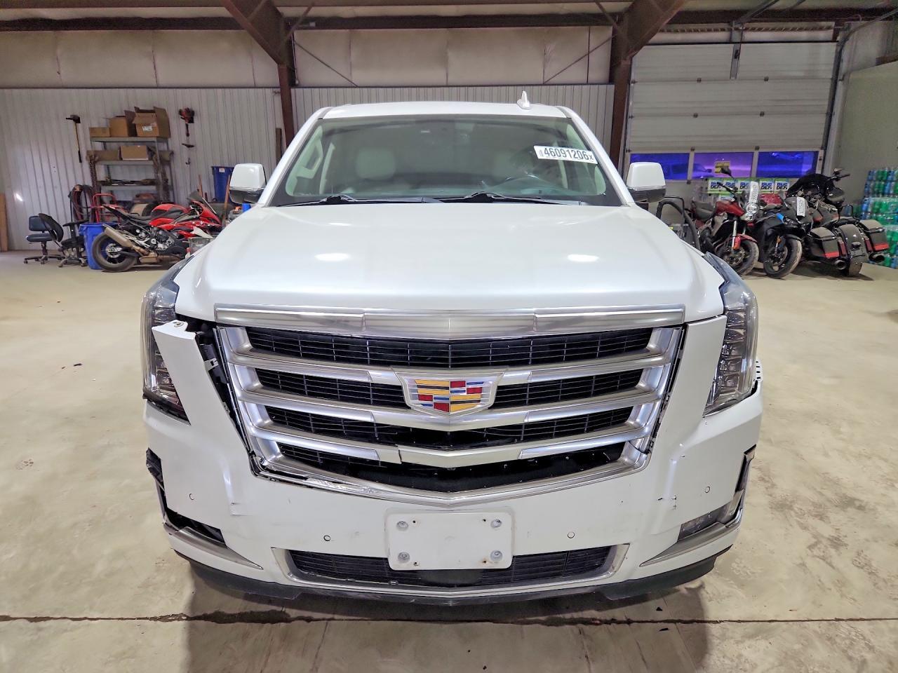2020 Cadillac Escalade Premium Luxury - Фото 5