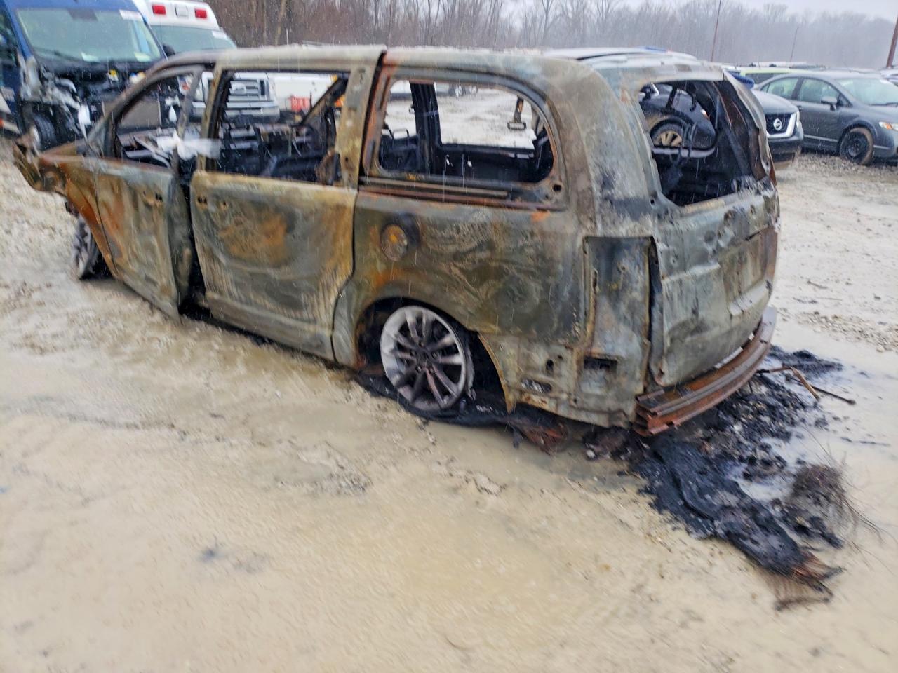 2014 Dodge Grand Caravan Sxt - Фото 2