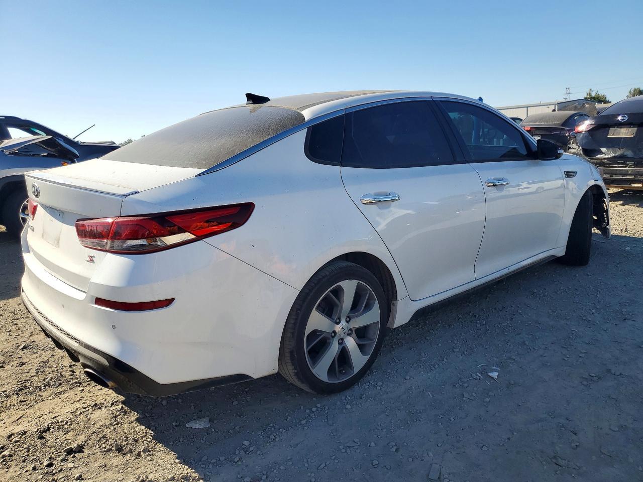 2019 Kia Optima S - Image 3
