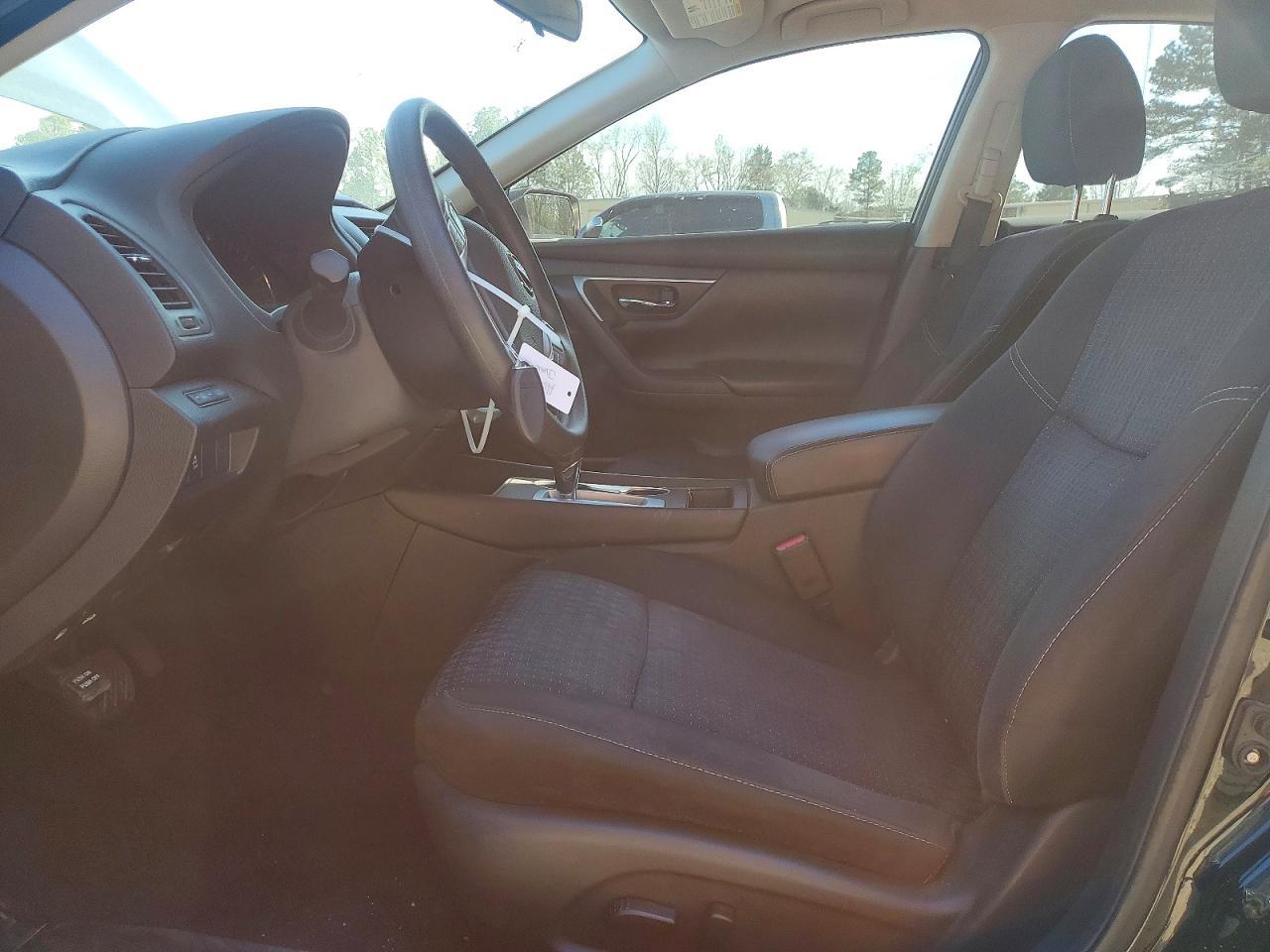 2016 Nissan Altima 2.5 S - Image 7