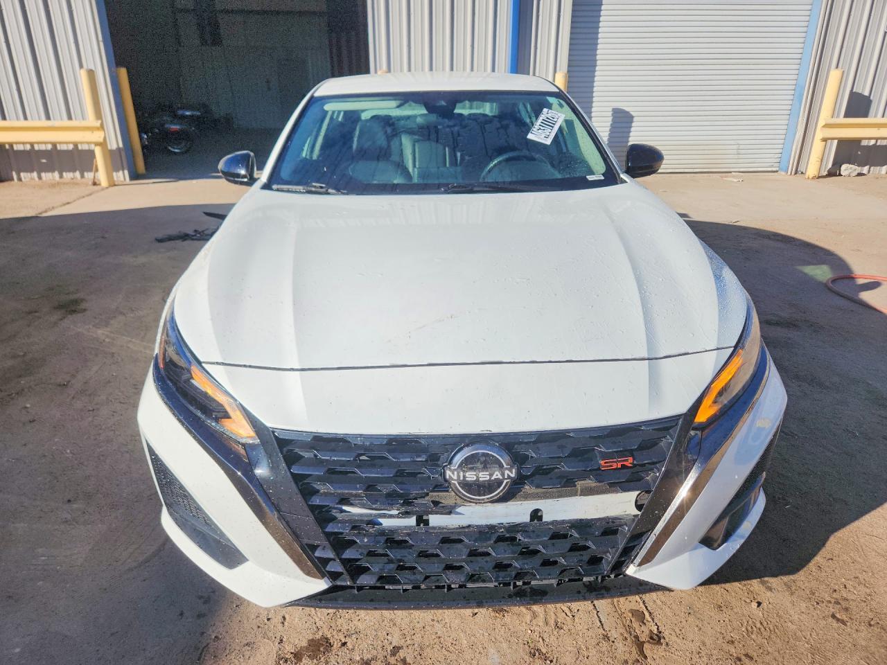 2024 Nissan Altima 2.5 Sr - Image 5