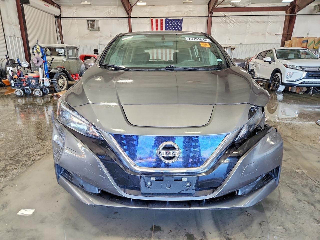 2019 Nissan Leaf S - Image 5