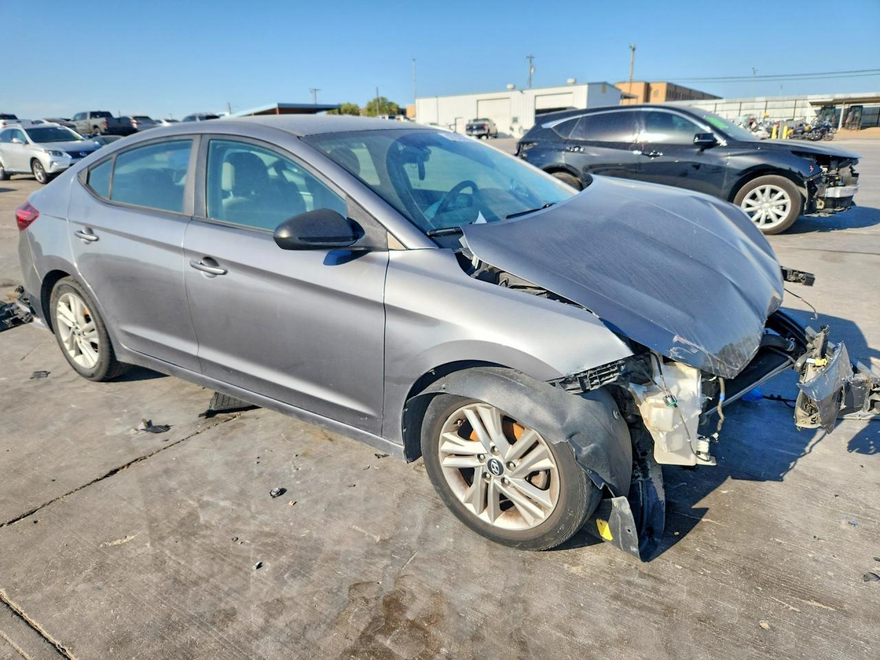 2019 Hyundai Elantra - Image 4
