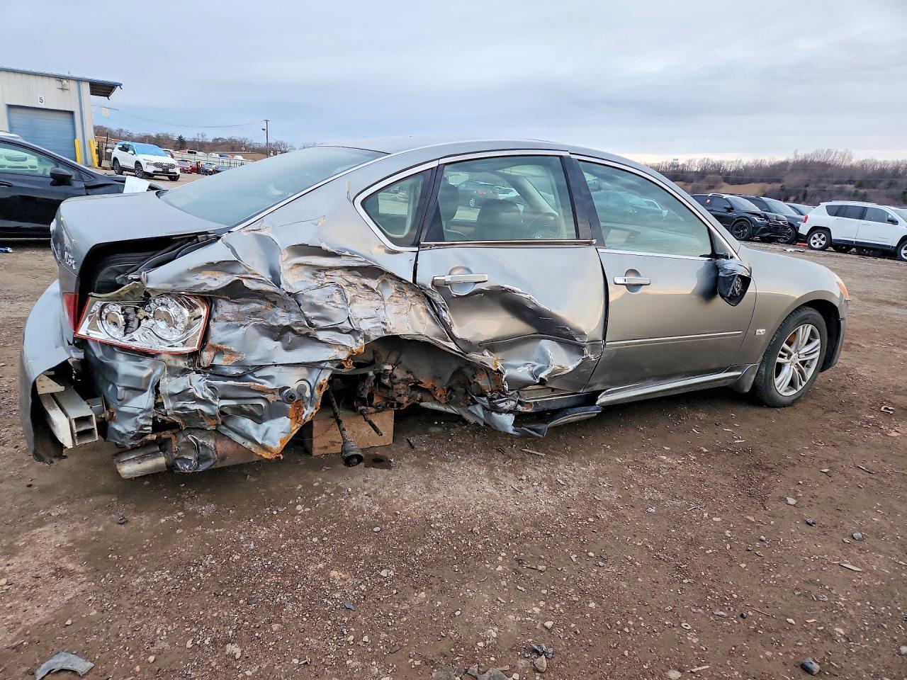 2007 Infiniti M35 X - Image 3