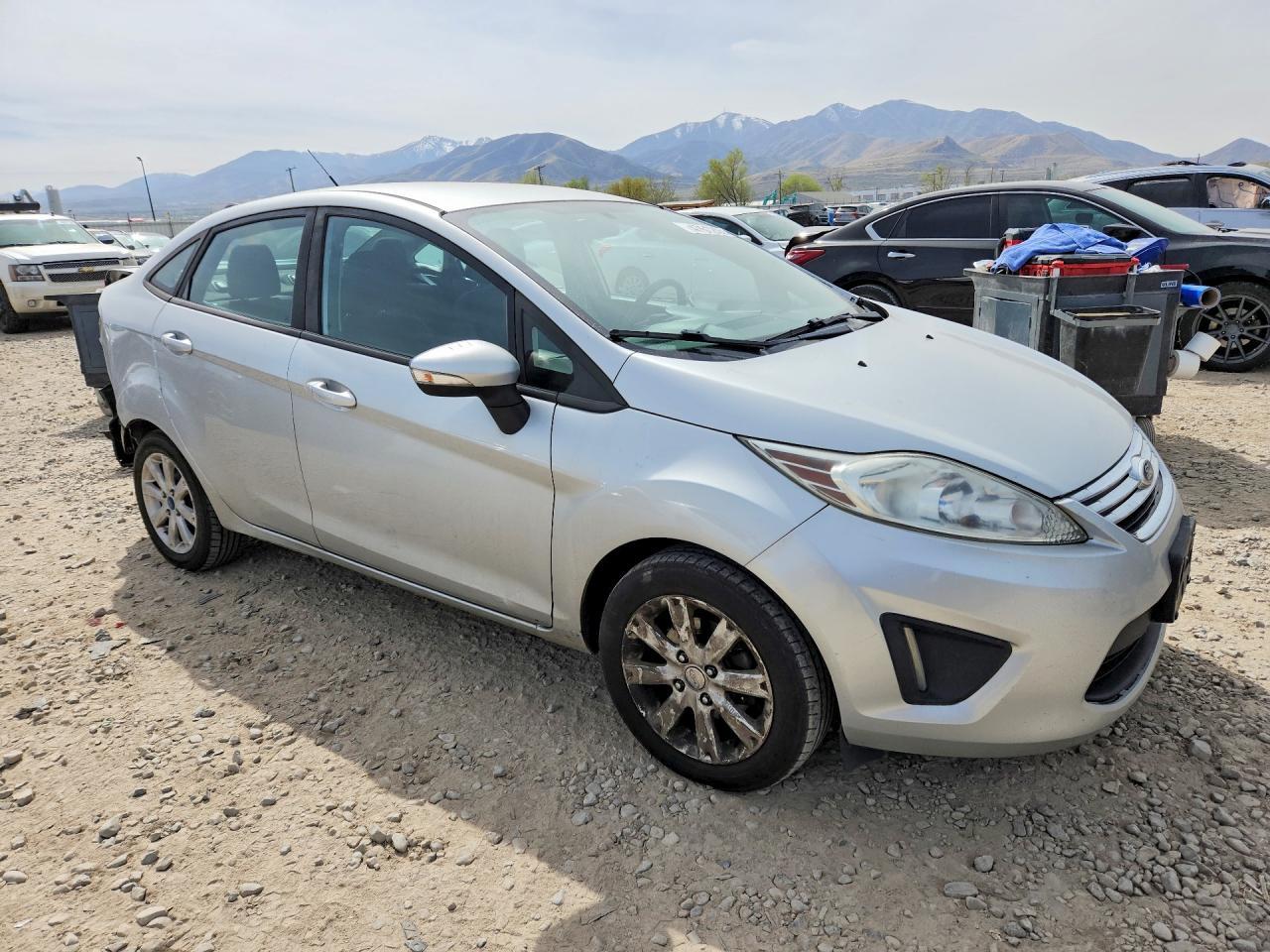 2013 Ford Fiesta Se - Image 4