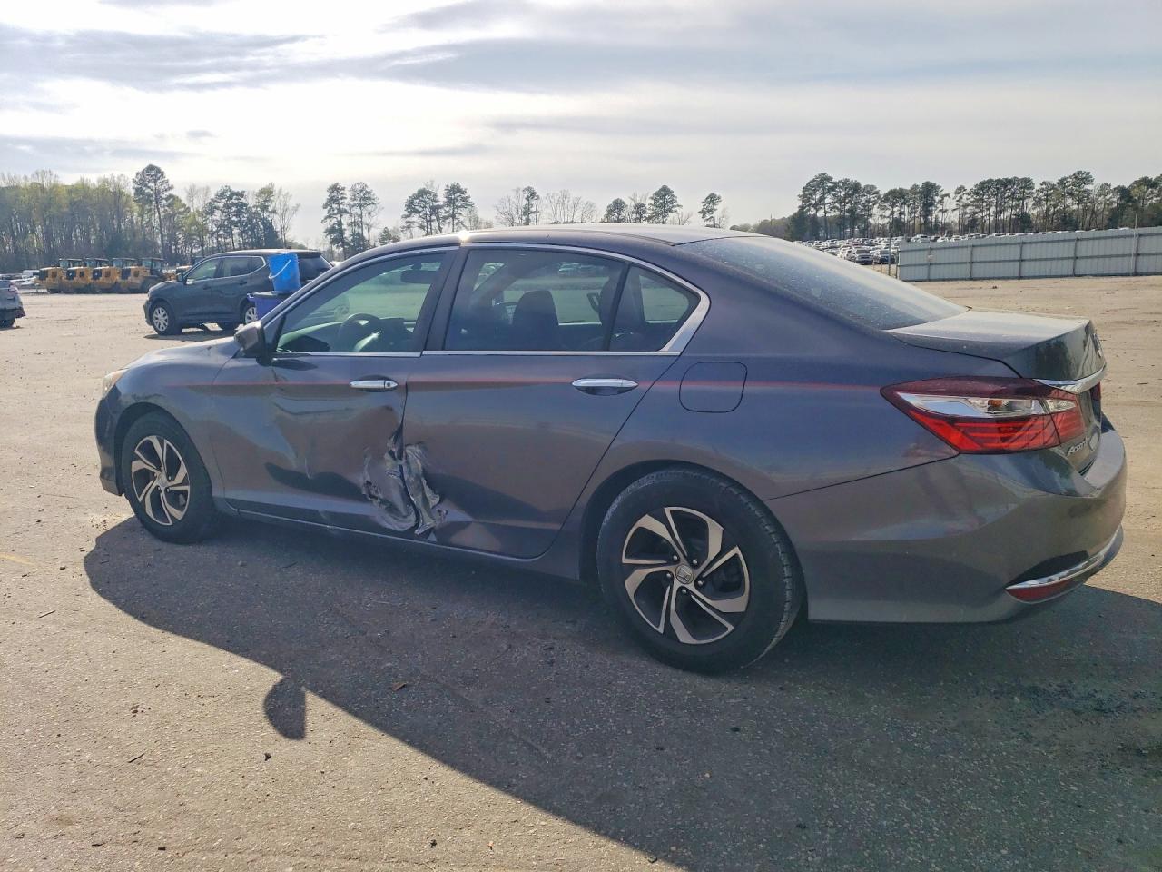 2017 Honda Accord Lx - Фото 2