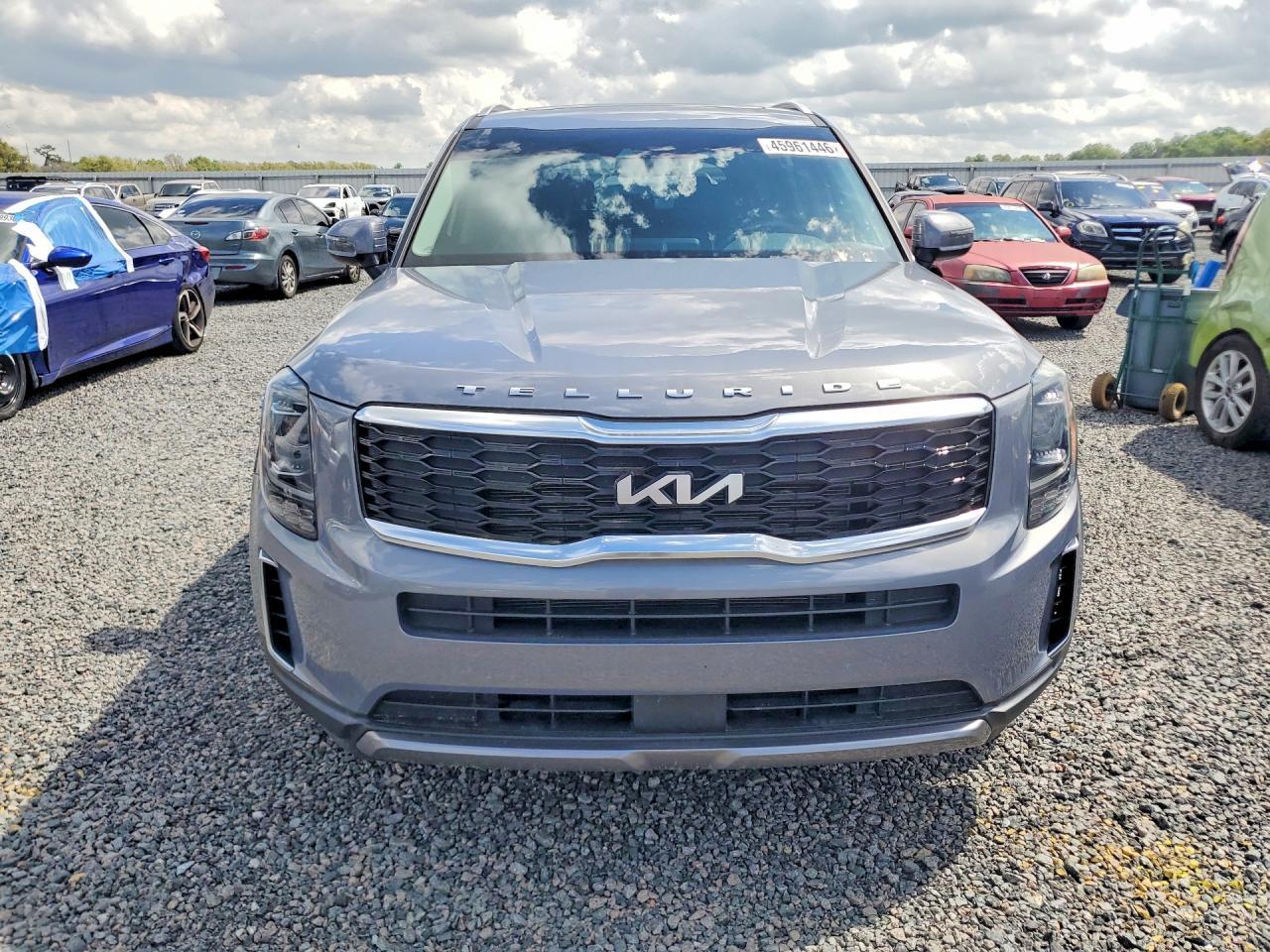 2022 Kia Telluride S - Image 5