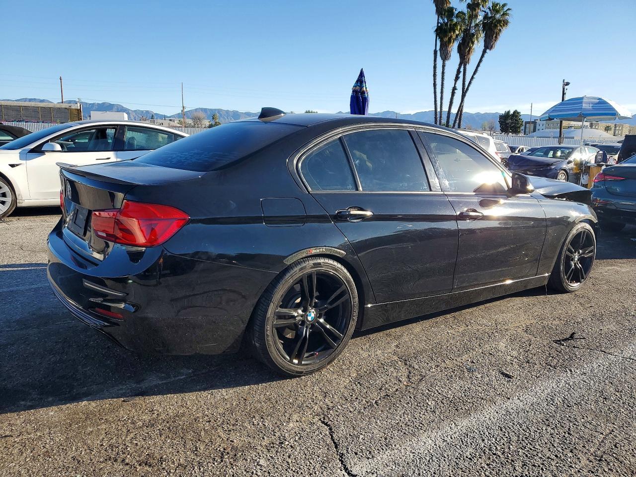 2016 BMW 328I - Фото 3