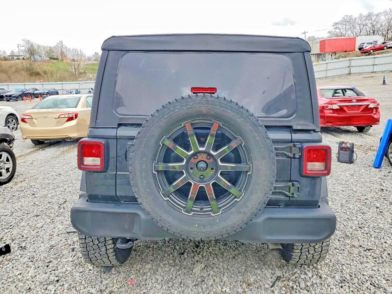 2025 Jeep Wrangler Sport - Фото 6
