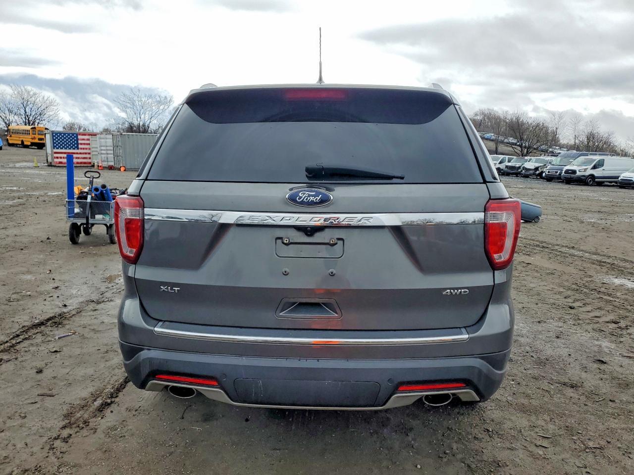 2018 Ford Explorer Xlt - Image 6