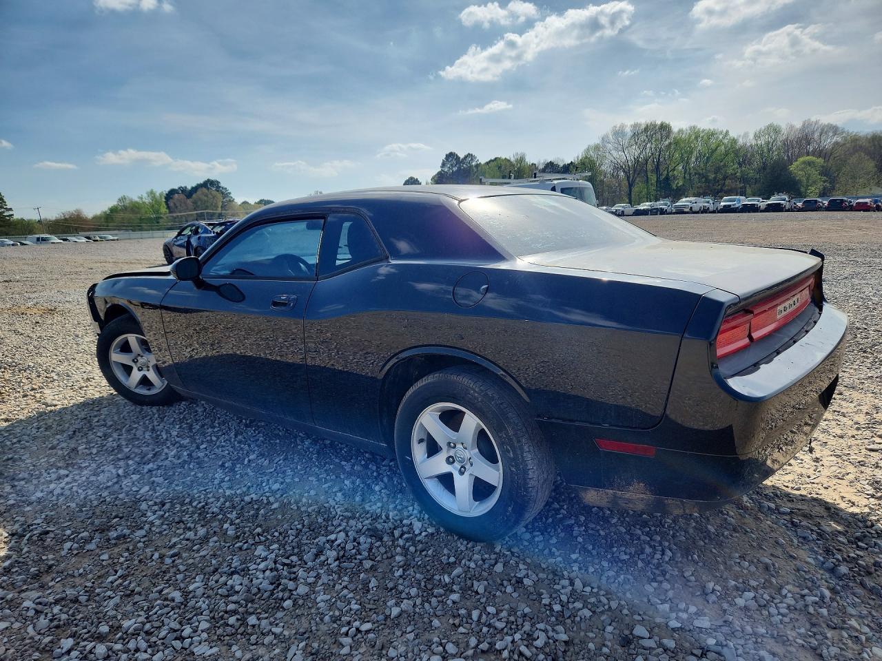 2010 Dodge Challenger Srt 392 - Image 2