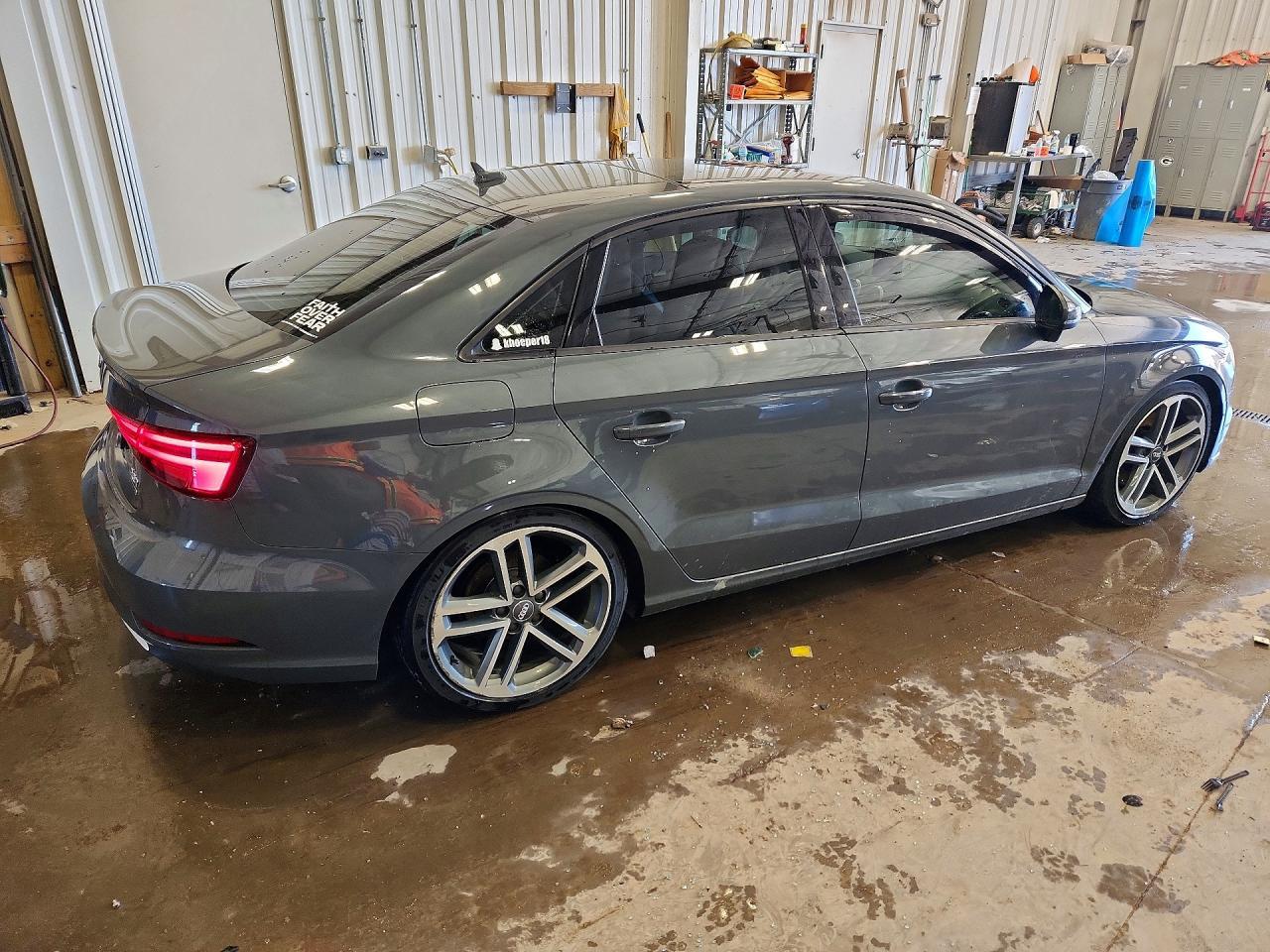 2017 Audi A3 Premium - Фото 3