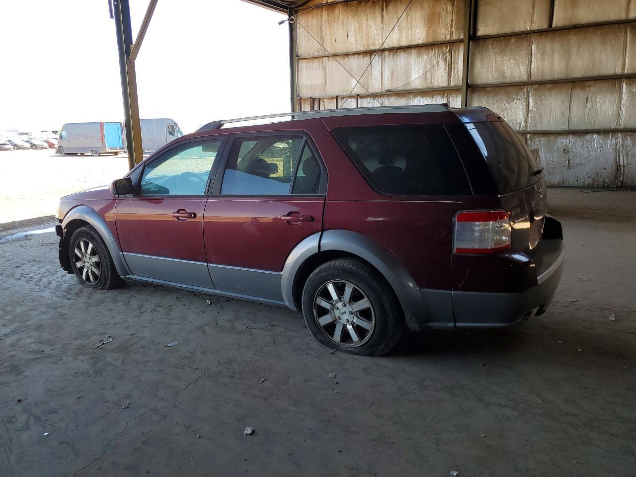 2008 Ford Taurus X Sel - Image 2