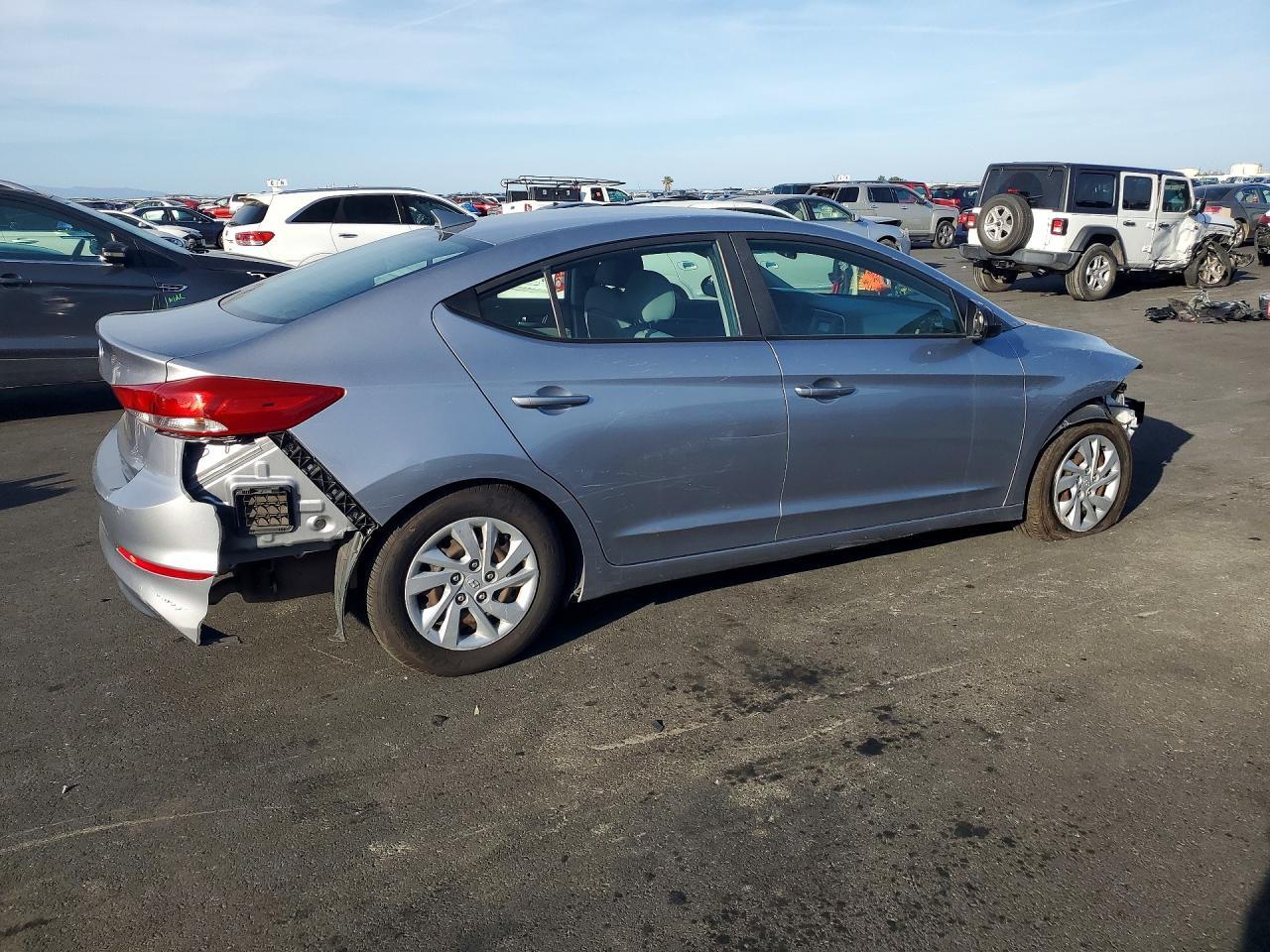2017 Hyundai Elantra Se - Фото 3
