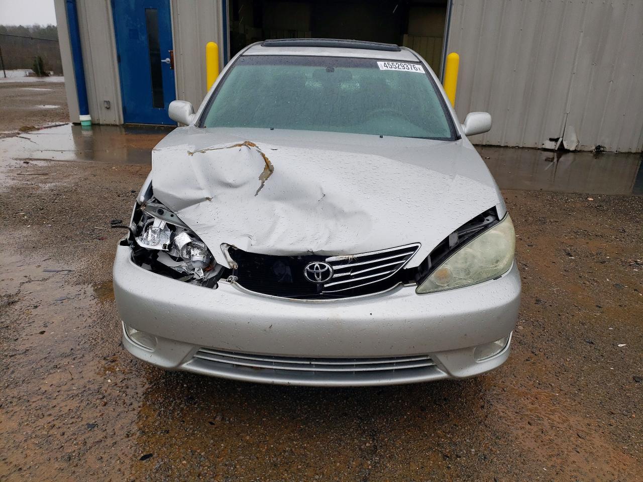 2005 Toyota Camry Xle - Image 5
