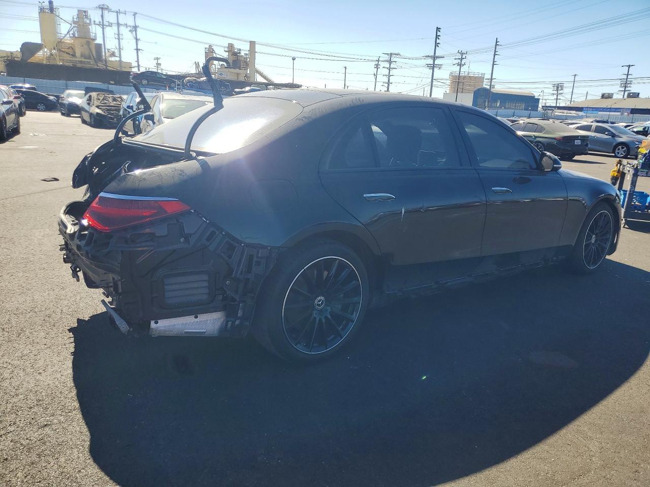 2023 Mercedes-Benz S 580 4Matic - Image 3