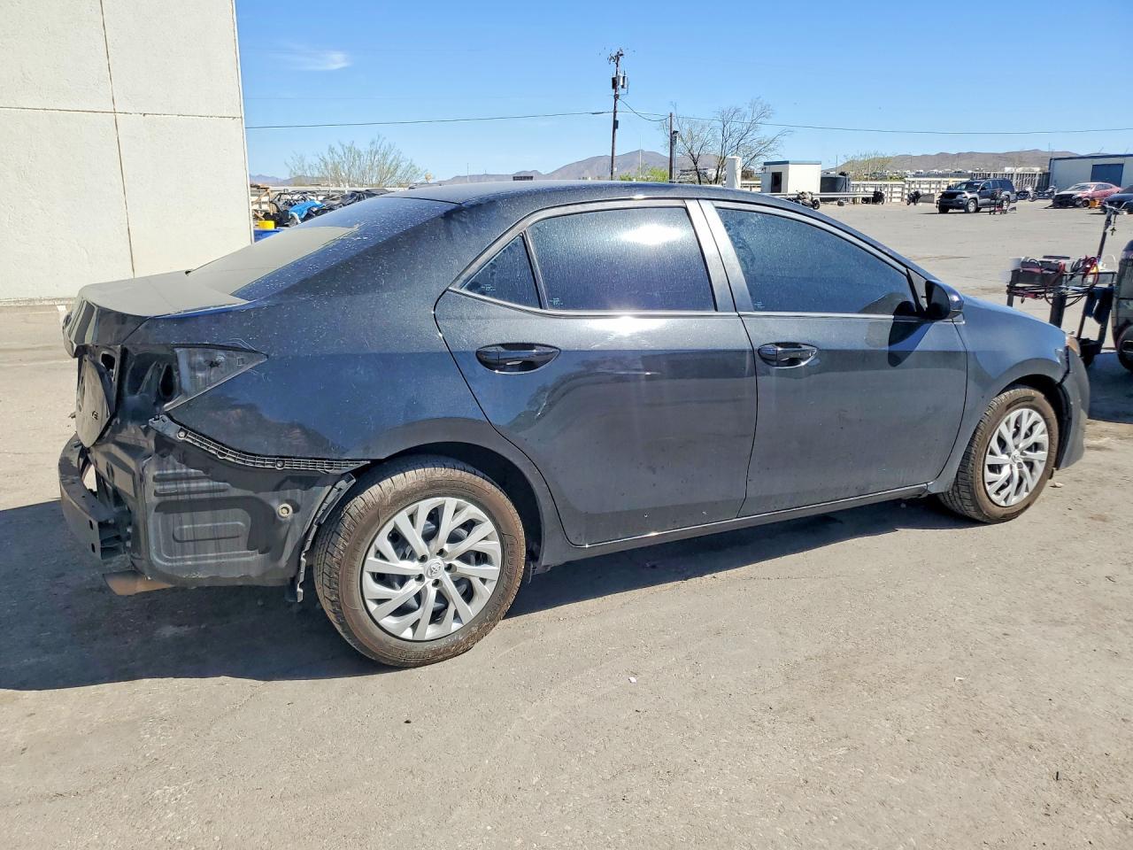 2019 Toyota Corolla Le - Фото 3
