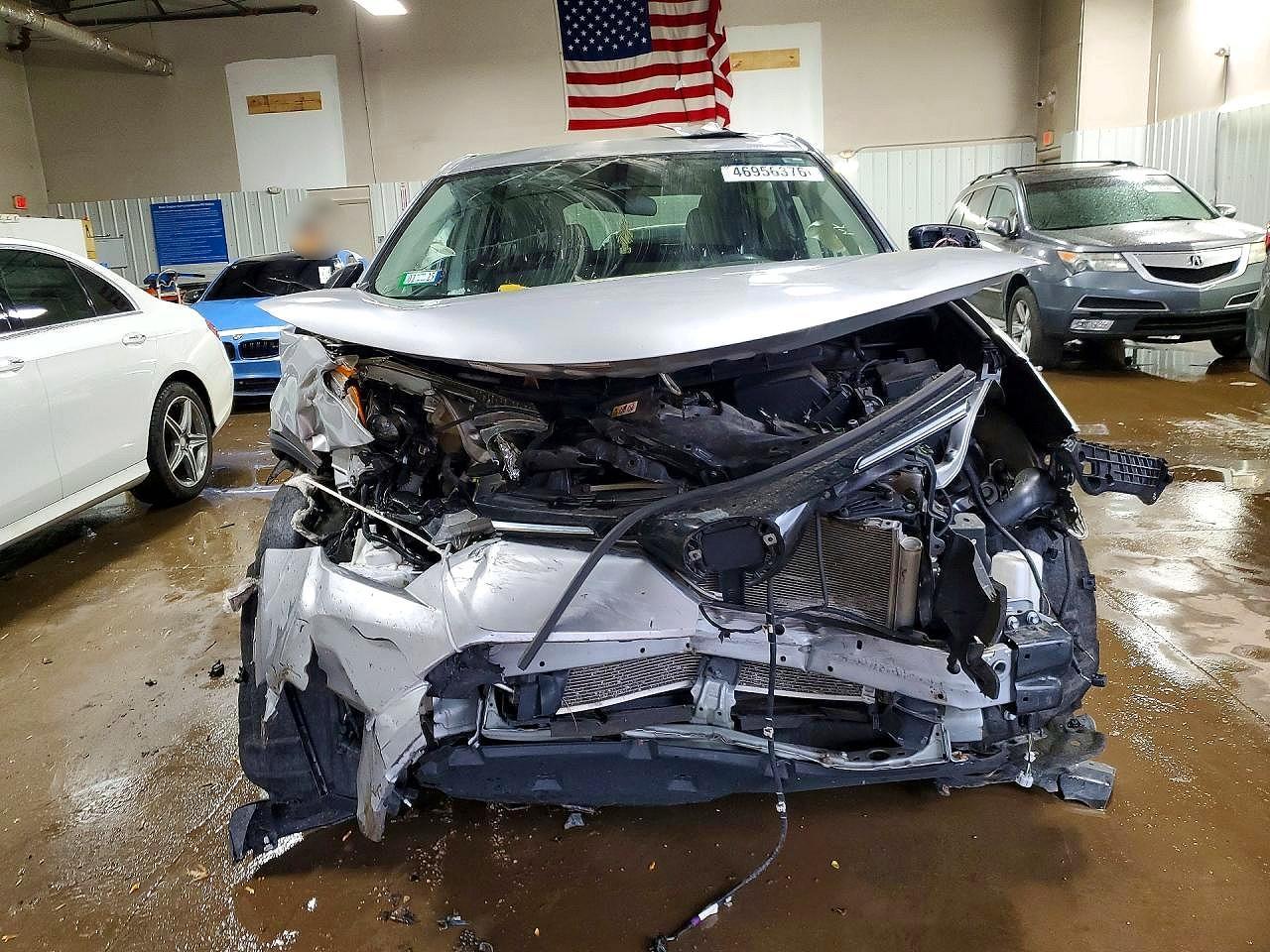 2018 Toyota Rav4 Le - Image 5