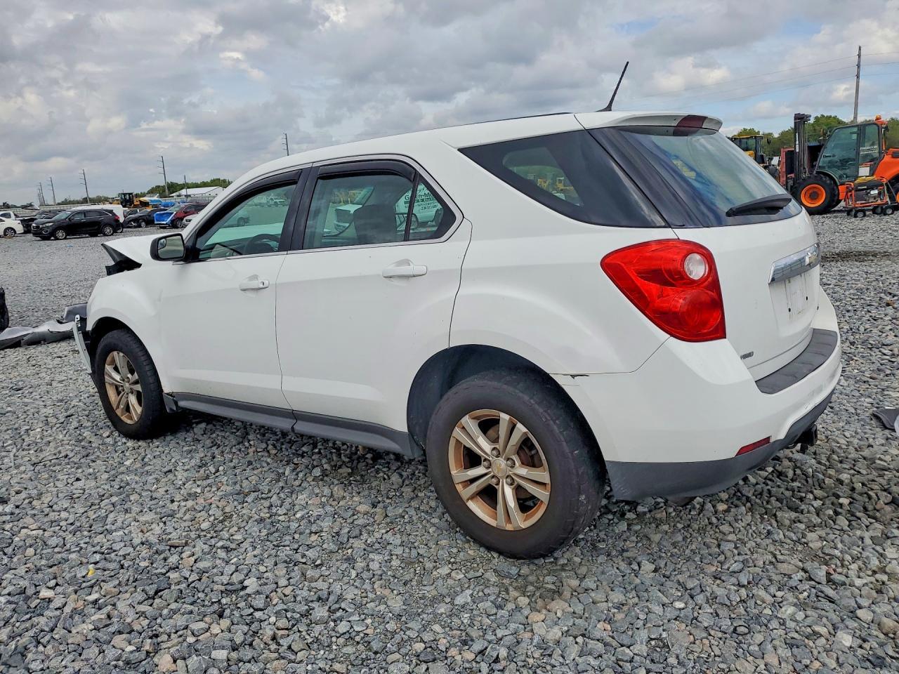 2013 Chevrolet Equinox Ls - Фото 2