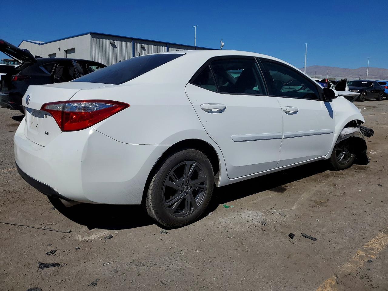 2014 Toyota Corolla L - Фото 3