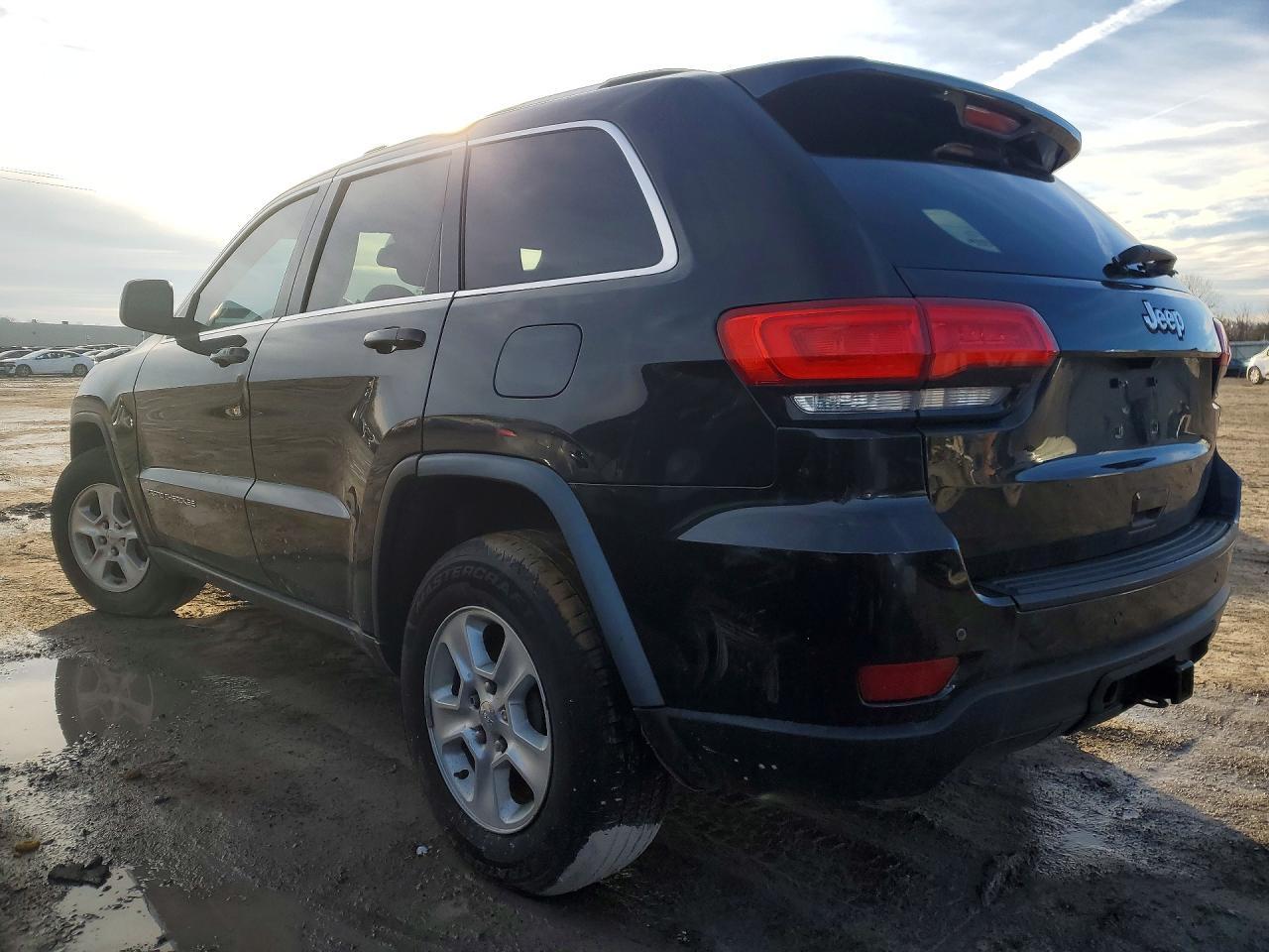 2016 Jeep Grand Cherokee Laredo - Фото 2
