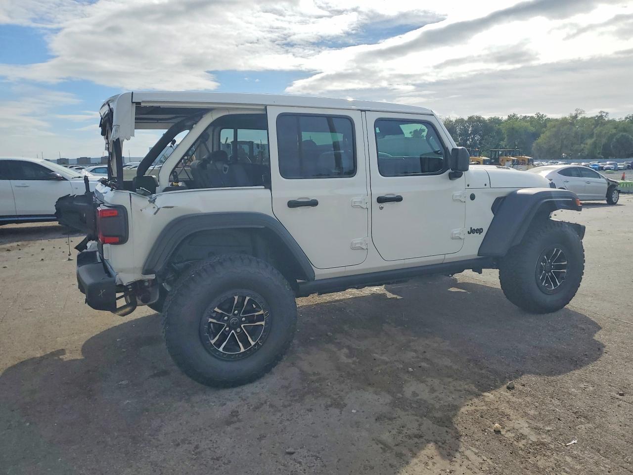 2026 Jeep Wrangler 392 - Image 3