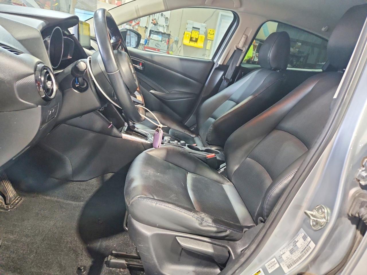 2019 Toyota Yaris Xle - Image 7