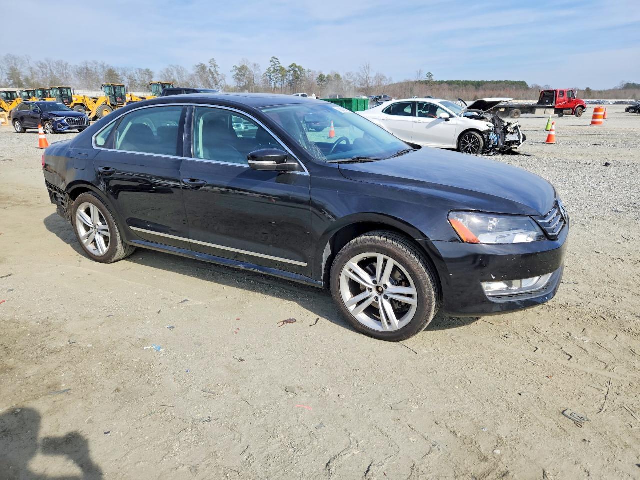 2013 Volkswagen Passat Sel - Фото 4