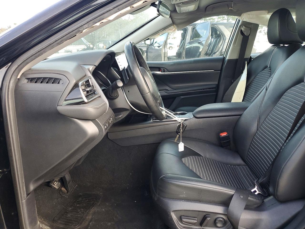 2023 Toyota Camry Se - Image 7
