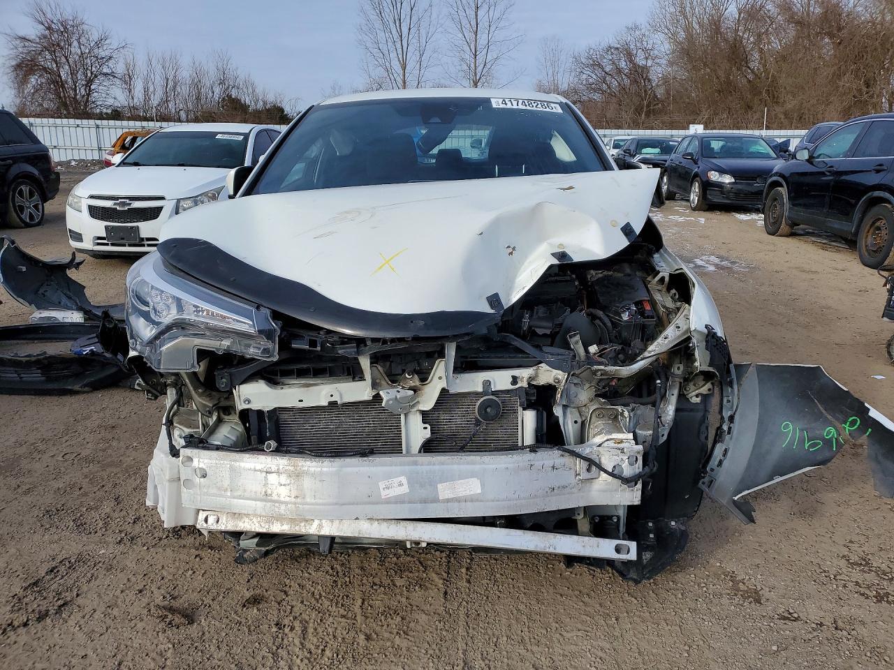 2018 Toyota C-Hr Xle - Image 5