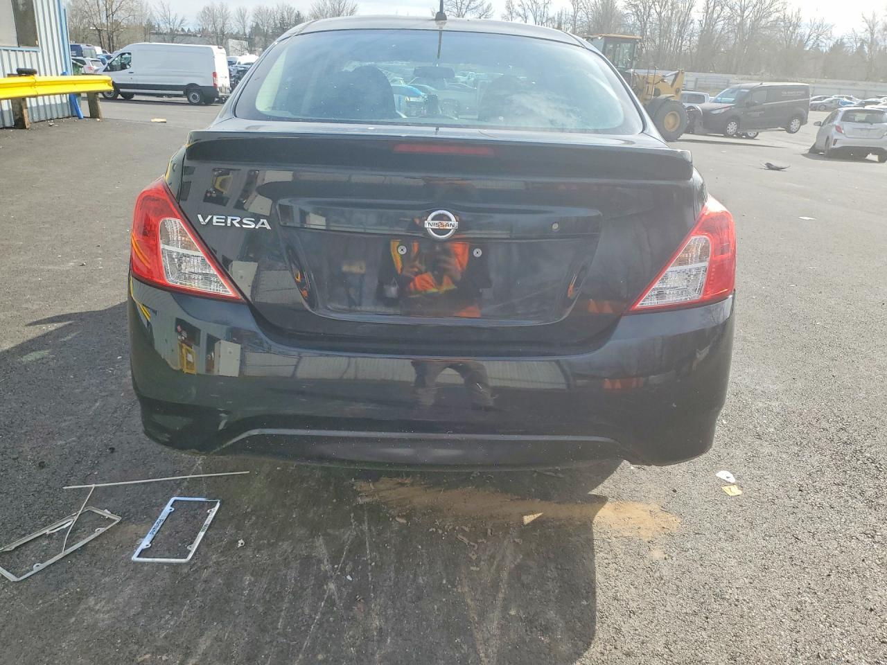 2017 Nissan Versa 1.6 S Plus - Фото 6